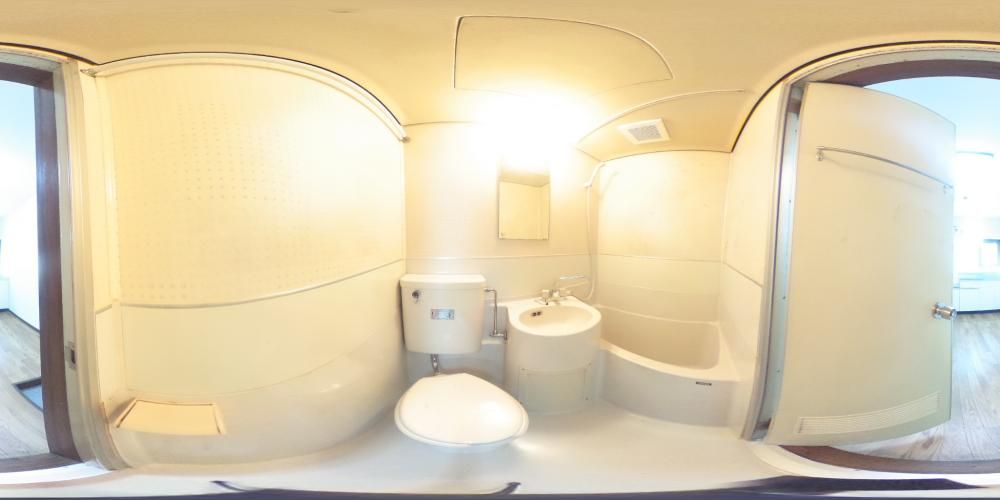 �o�X���[��