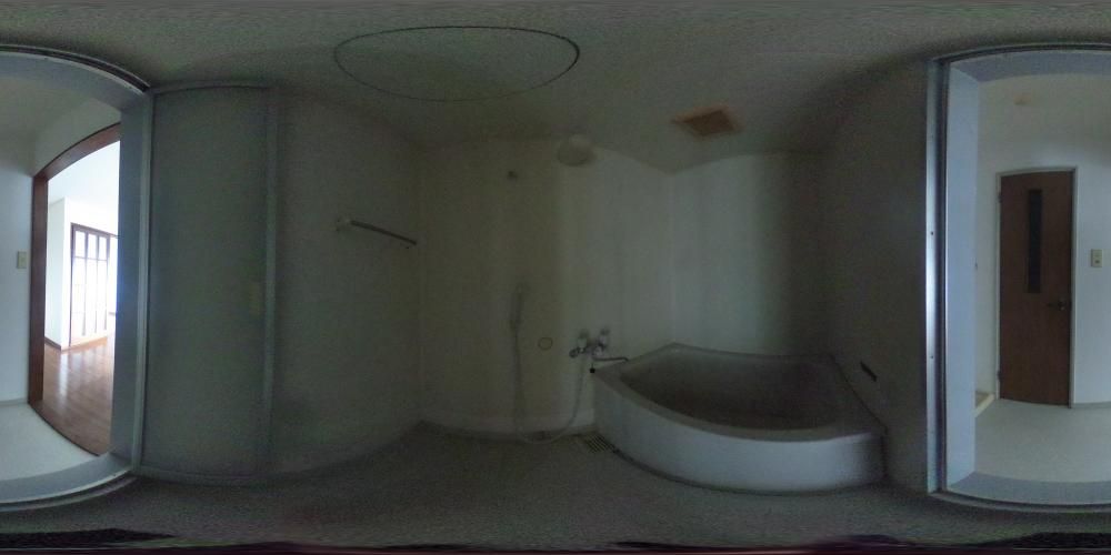 �o�X���[��