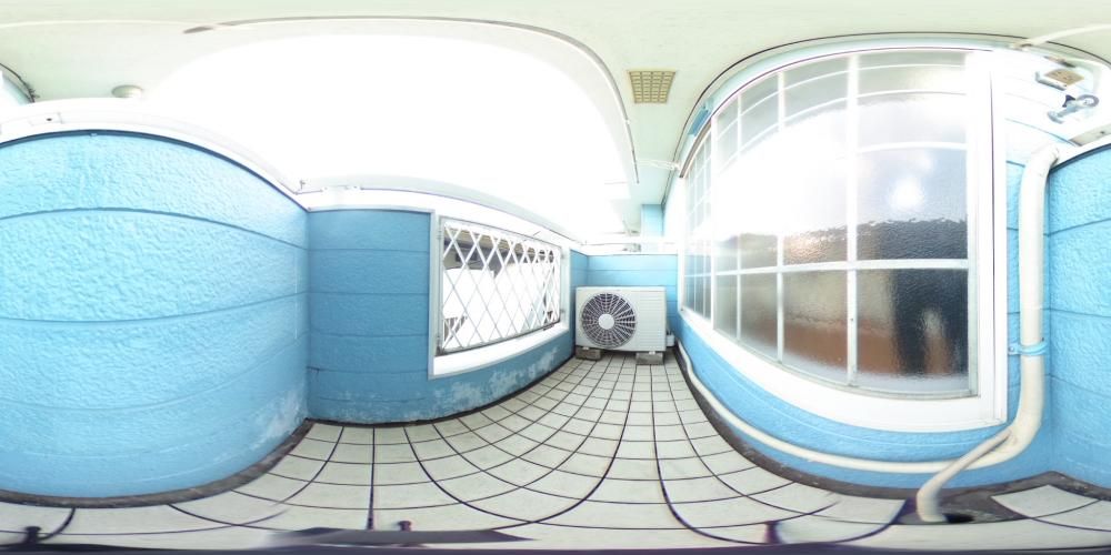 �o���R�j�[